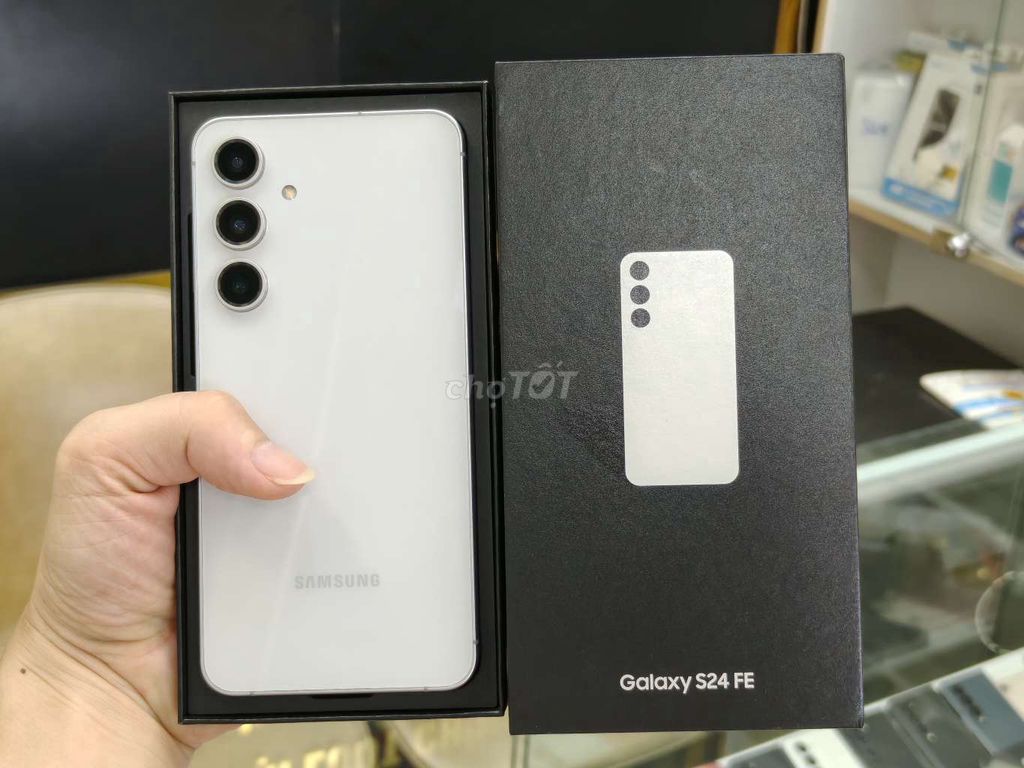 Samsung S24 FE 128GB Trắng 2 sim 5G. Mua bán Điện thoại tại Quận Hai Bà Trưng Hà Nội được đăng bởi Boss Mobile hình 1