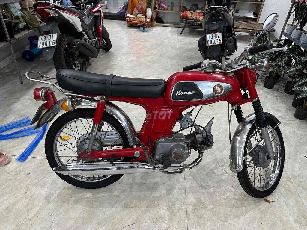 Хонда 67 красная