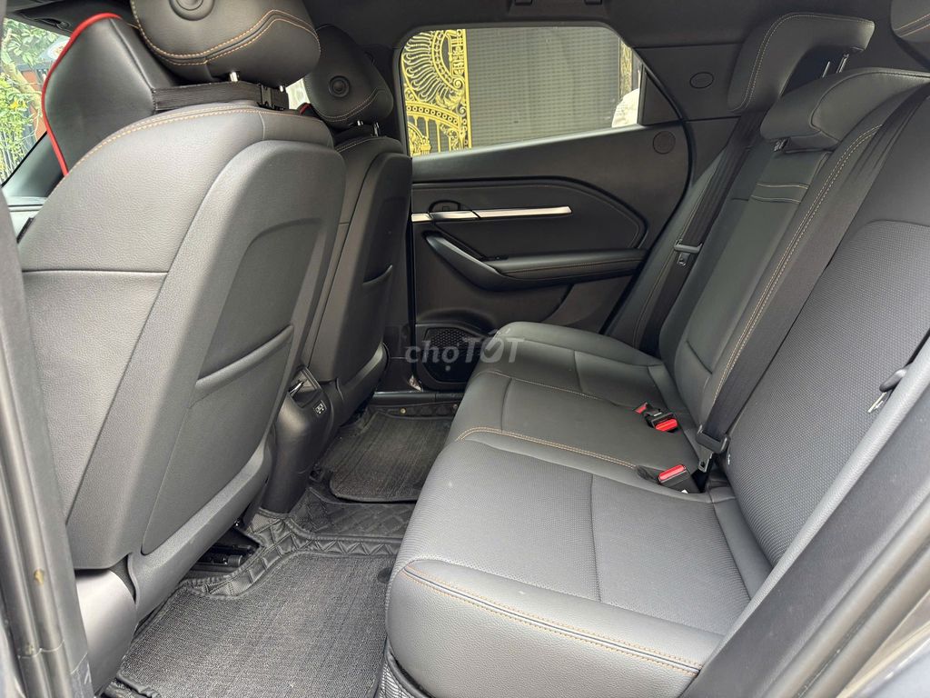 VinFast VF 6 Plus mua pin 2025. Mua bán Ô tô tại Quận Long Biên Hà Nội được đăng bởi PHÚC LÂM  AUTO hình 16