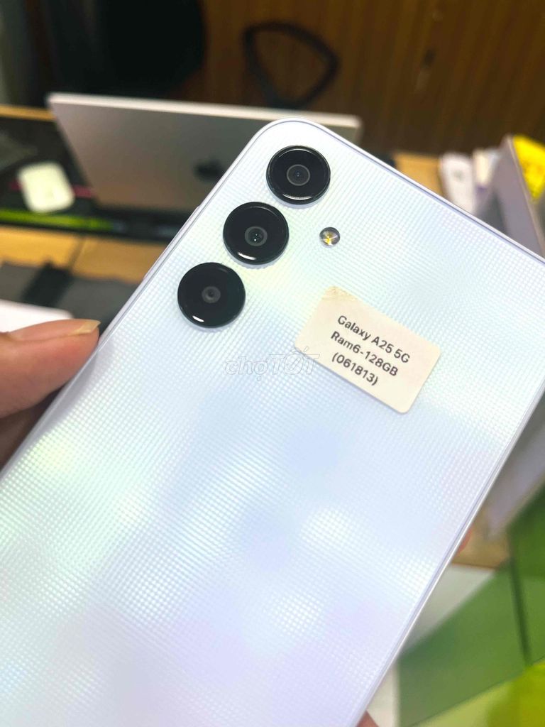 Samsung Galaxy A25 5G 128GB Trắng. Mua bán Điện thoại tại Quận Ngô Quyền Hải Phòng được đăng bởi lê thanh thuỷ hình 1
