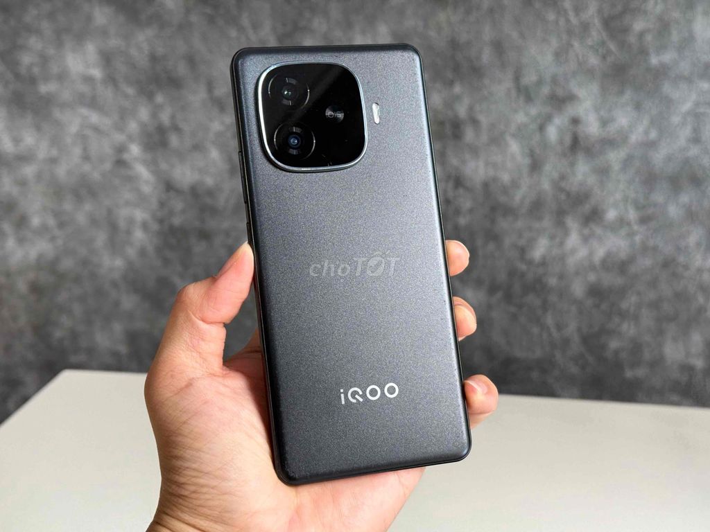 Vivo iQoo Z9 Turbo Plus 12GB/256GB Đen. Mua bán Điện thoại tại Quận Ninh Kiều Cần Thơ được đăng bởi Tiến  hình 1