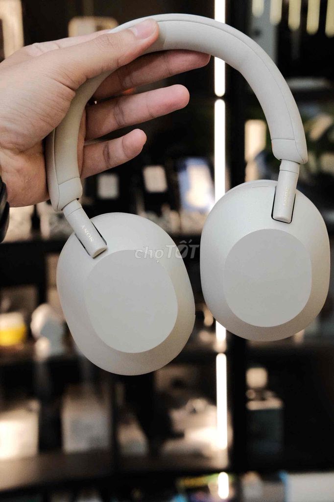 Tai nghe Sony WH-1000XM5 Bạc đẹp 99%. Mua bán Tivi, Âm thanh tại Quận Bình Thạnh Tp Hồ Chí Minh được đăng bởi Vân Anh 2Tech House hình 1