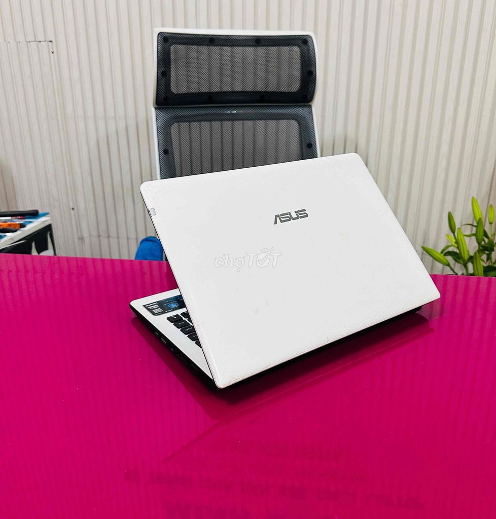 Asus X401A Core I3 2328M Ram 8GB SSD 128GB Trắng. Mua bán Laptop tại Quận Gò Vấp Tp Hồ Chí Minh được đăng bởi Mr Duong hình 1