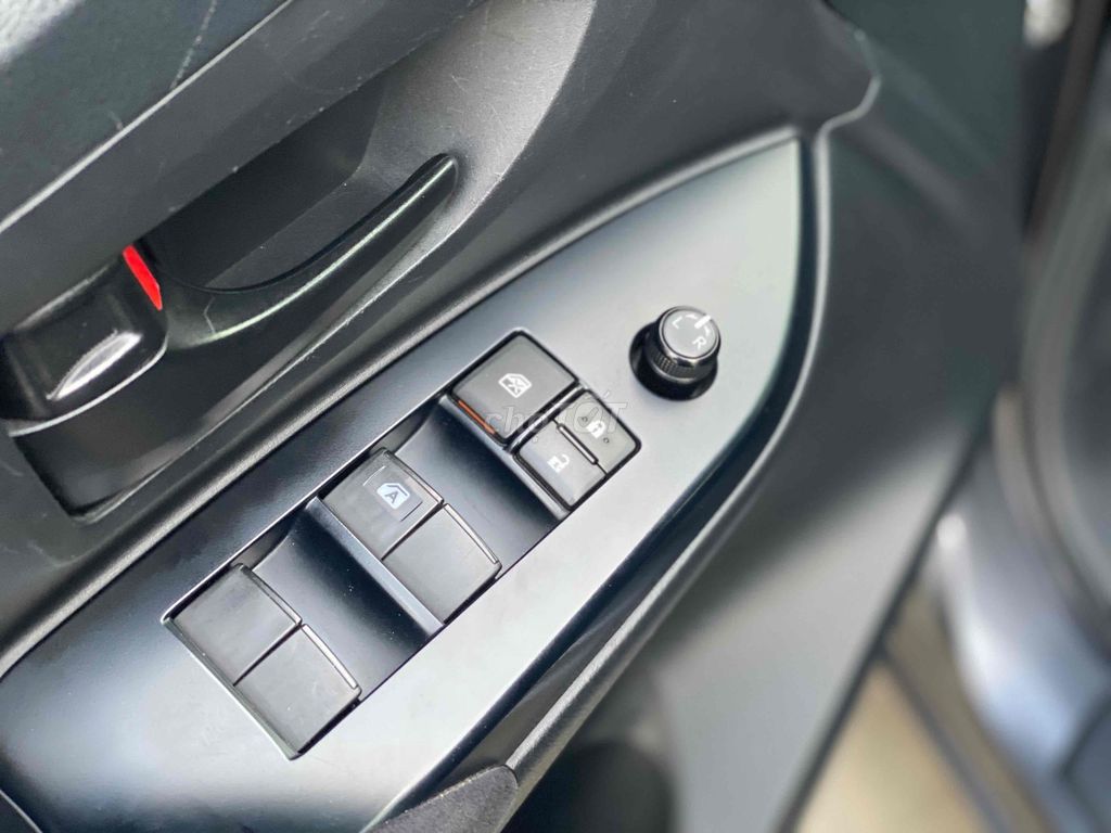 Toyota Innova 2018 2.0E - 49000 km. Mua bán Ô tô tại Quận Bình Thạnh Tp Hồ Chí Minh được đăng bởi Toyota Sure hình 8