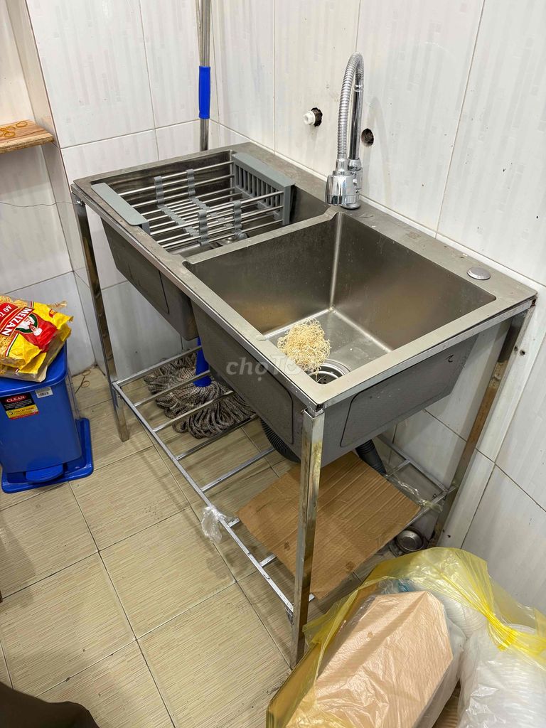 Bồn rửa chén Inox 2 chậu Bạc. Mua bán Thiết bị vệ sinh, nhà tắm tại Quận Hai Bà Trưng Hà Nội được đăng bởi Ngô Thu Thuỷ hình 1