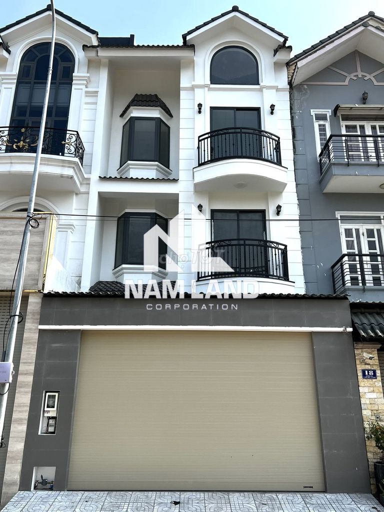 🍀Nhà làm VP đường Liên Phường 400m2 trống suốt chỉ 25tr