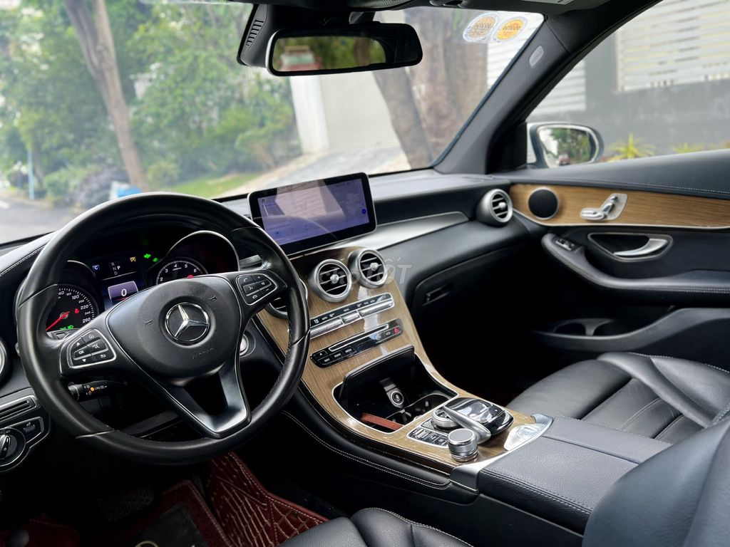 ❤️MERCEDES GLC250 4MATIC 2018 – TRẮNG SIÊU ĐẸP. Mua bán Ô tô tại Quận 7 Tp Hồ Chí Minh được đăng bởi Tri Mercedes DNZ hình 7