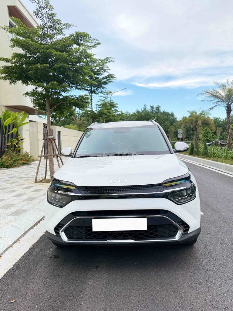 KIA CARENS 1.5G LUXURY 2024 Trắng 7 chỗ