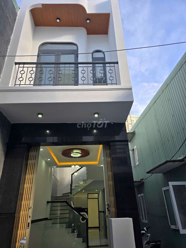 Bán nhà hẻm võ mười, quy nhơn. căn góc 2 mặt hẻm thoáng mát