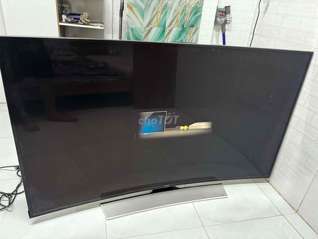 Tivi Samsung 65HU9000K 65 inch. Mua bán Tivi, Âm thanh tại Thành phố Dĩ An Bình Dương được đăng bởi tuan kuppi hình 1