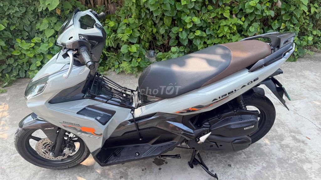 Воздушный клинок Honda 150 ABS 2021 серый