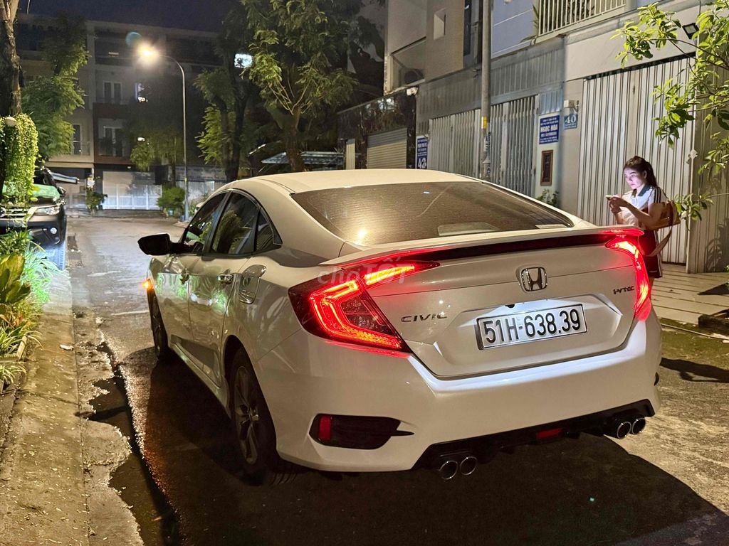CIVIC G 2020 MỚI NHẤT VN, CHỈ: 11.000KM, 1 ĐỜI CHỦ. Mua bán Ô tô tại Quận 10 Tp Hồ Chí Minh được đăng bởi PC Trương hình 6