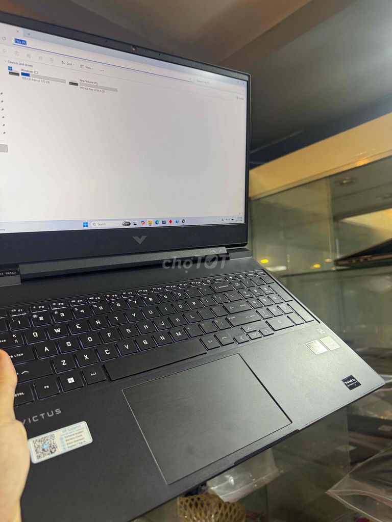 HP Victus Ryzen 5 7535HS 16GB/512GB RTX 2050. Mua bán Laptop tại Quận Gò Vấp Tp Hồ Chí Minh được đăng bởi Thanh lí cầm đồ hình 1