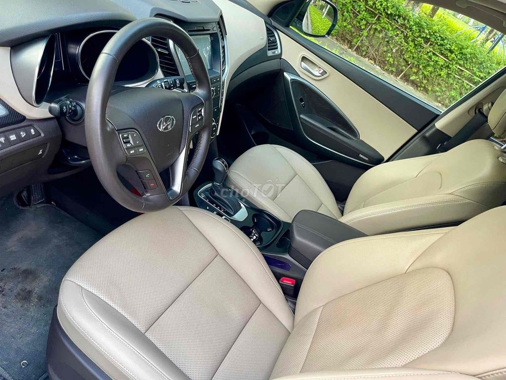 Hyundai Santa Fe 2017 2.4 AT 4WD - 57000 km. Mua bán Ô tô tại Quận Cầu Giấy Hà Nội được đăng bởi Bùi Đình Thông hình 5