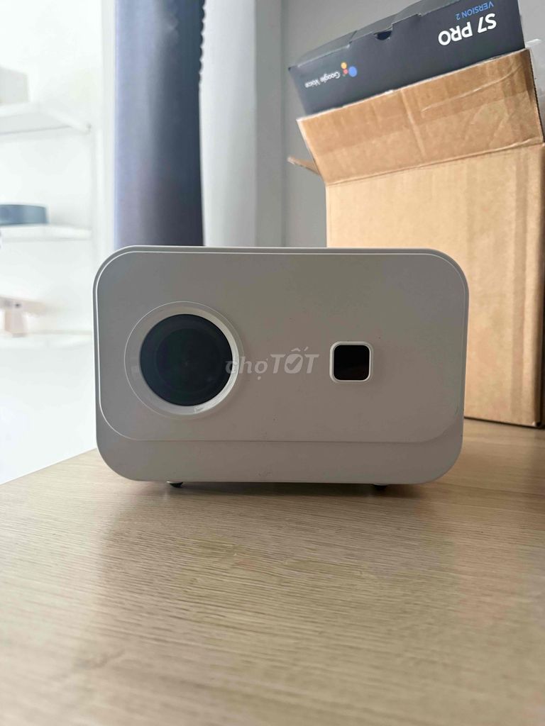 Máy chiếu  S7gen2 likenew. Mua bán Máy ảnh, Máy quay tại Quận 4 Tp Hồ Chí Minh được đăng bởi Shop Máy Chiếu Saigon hình 1
