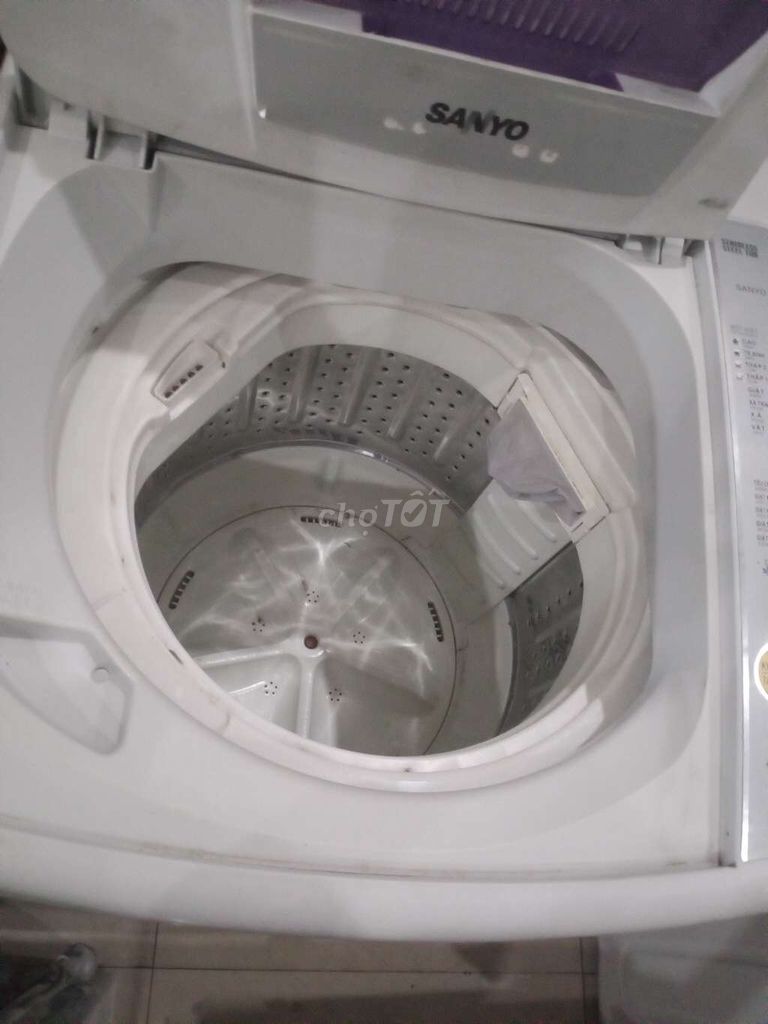 Máy giặt Sanyo 7kg Trắng Đã qua sử dụng. Mua bán Máy giặt tại Quận 7 Tp Hồ Chí Minh được đăng bởi nấm cao hình 1