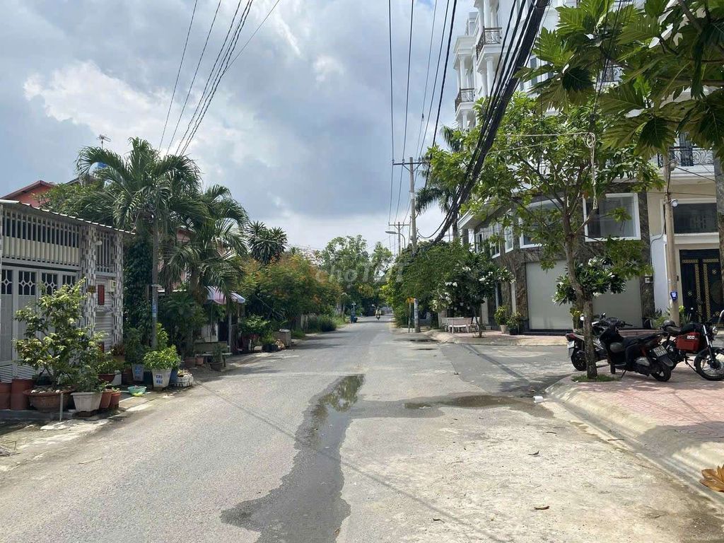 đất siêu đẹp, góc 2mt, MT Thạnh Lộc 47,dt: 5.2mx21=114m2, giá: 6.1 tỷ - ảnh 3