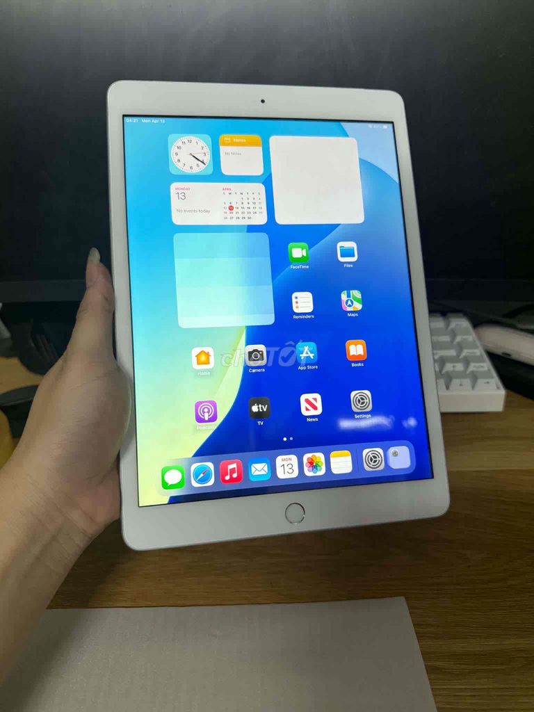 Apple iPad Gen 7 Wifi + 4G Bạc. Mua bán Máy tính bảng tại Quận Hoàng Mai Hà Nội được đăng bởi Nghĩa hình 1