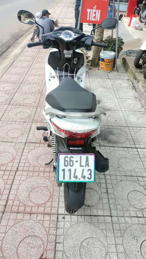 2023 - 3 km. Mua bán Ô tô tại Thành phố Thuận An Bình Dương được đăng bởi xe máy quang hậu hình 3