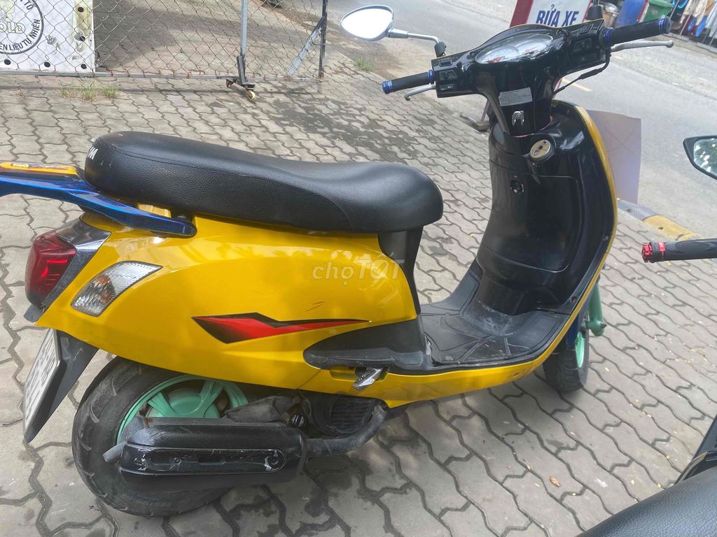 Xe sơn dọn sạch sẽ, đầy đủ chức năng, máy êm mạn. Mua bán Xe máy tại Huyện Nhà Bè Tp Hồ Chí Minh được đăng bởi Tú Uyên Shop hình 2