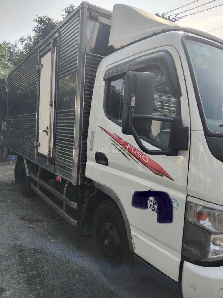 mitsubishi fuso 3.3 tấn đời 2015. máy lạnh