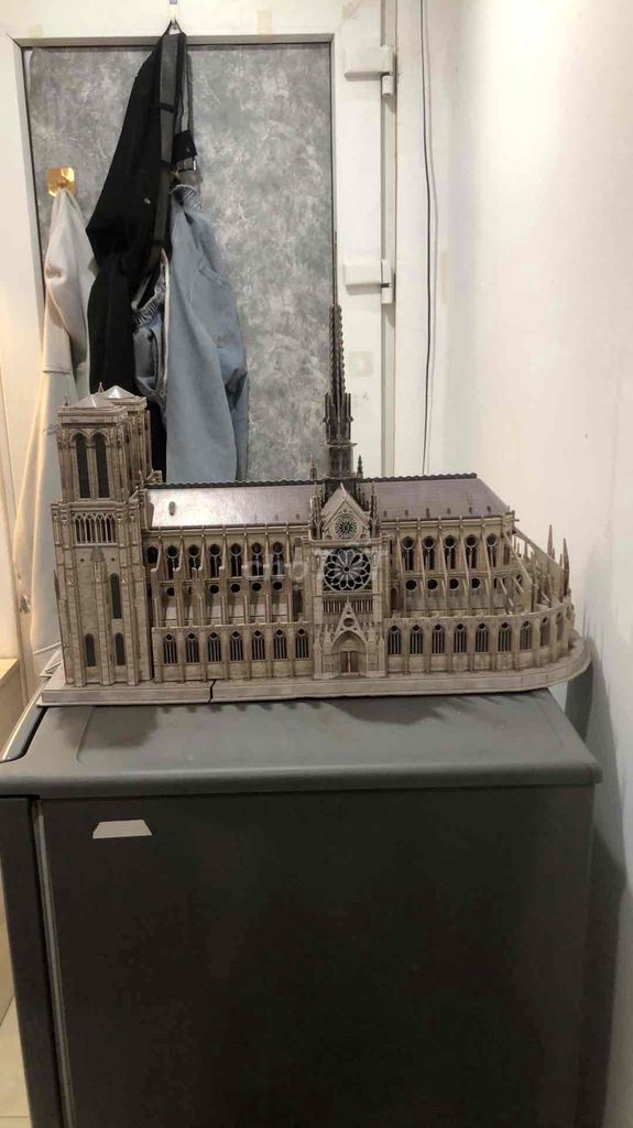 Mô hình nhà thờ Đức Bà Paris (Notre dame de Paris)