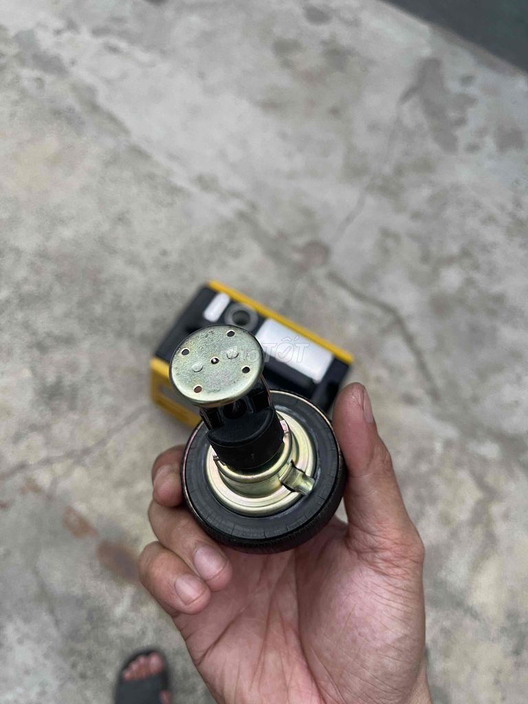 cần bán máy phát điện 550w điện 100v.. Mua bán Nội thất, đồ gia dụng khác tại Quận Cẩm Lệ Đà Nẵng được đăng bởi ẩn danh hình 1