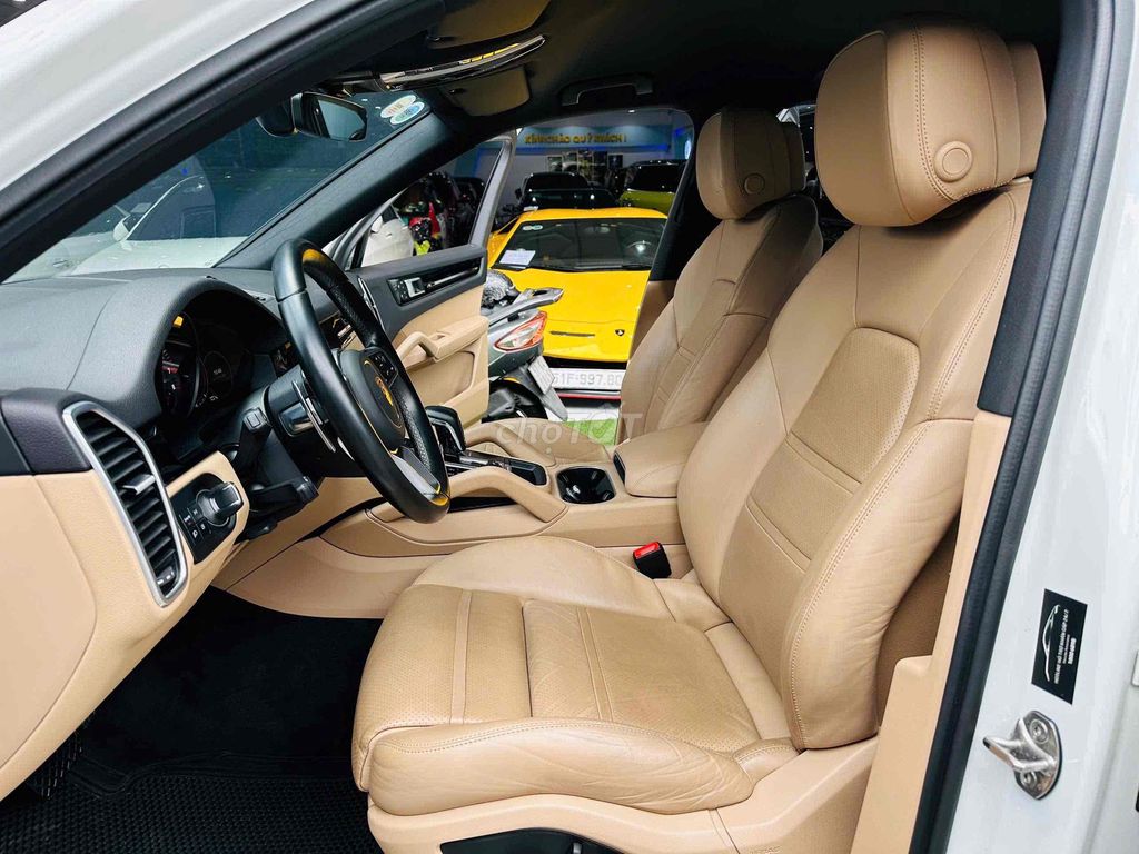 Porsche Cayenne Cayenne  Model 2022. Mua bán Ô tô tại Quận 8 Tp Hồ Chí Minh được đăng bởi Hồng Phúc hình 3