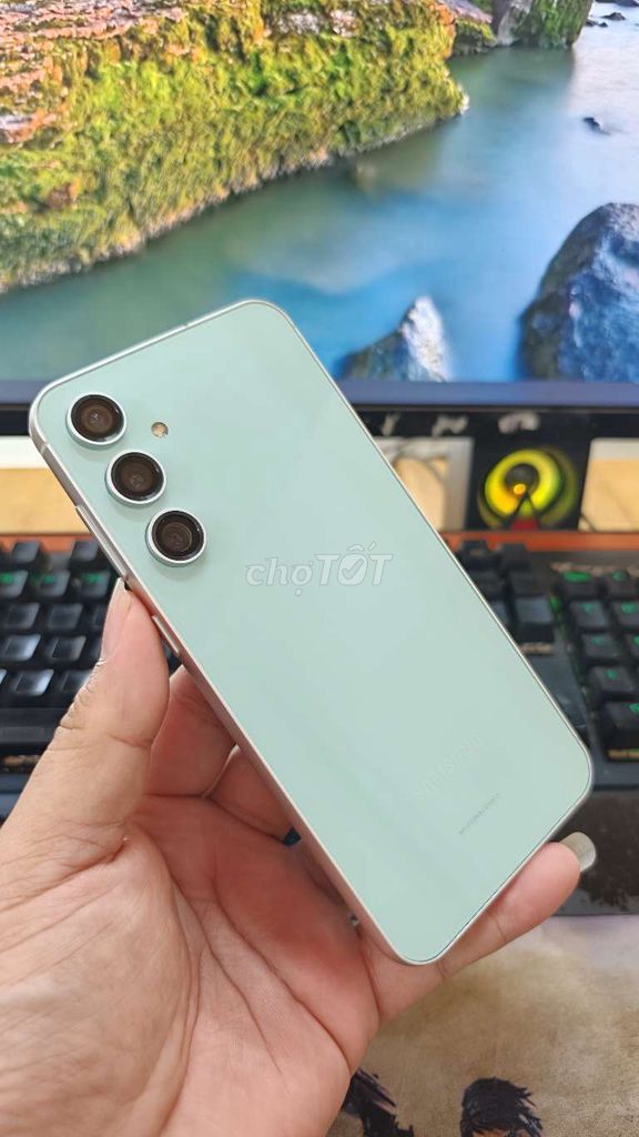 Samsung S23 FE 128GB Xanh lá Snap 8 Gen 1. Mua bán Điện thoại tại Thành phố Buôn Ma Thuột Đắk Lắk được đăng bởi Phúc Khang Mobile hình 1