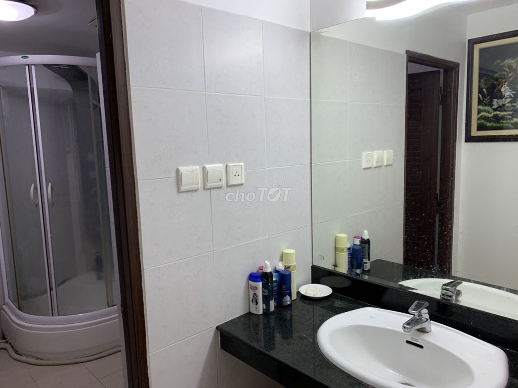 Быстрая продажа квартиры Nguyen Gia Tri (старая улица D2) в Биньтхани - 62 м², 2 спальни
