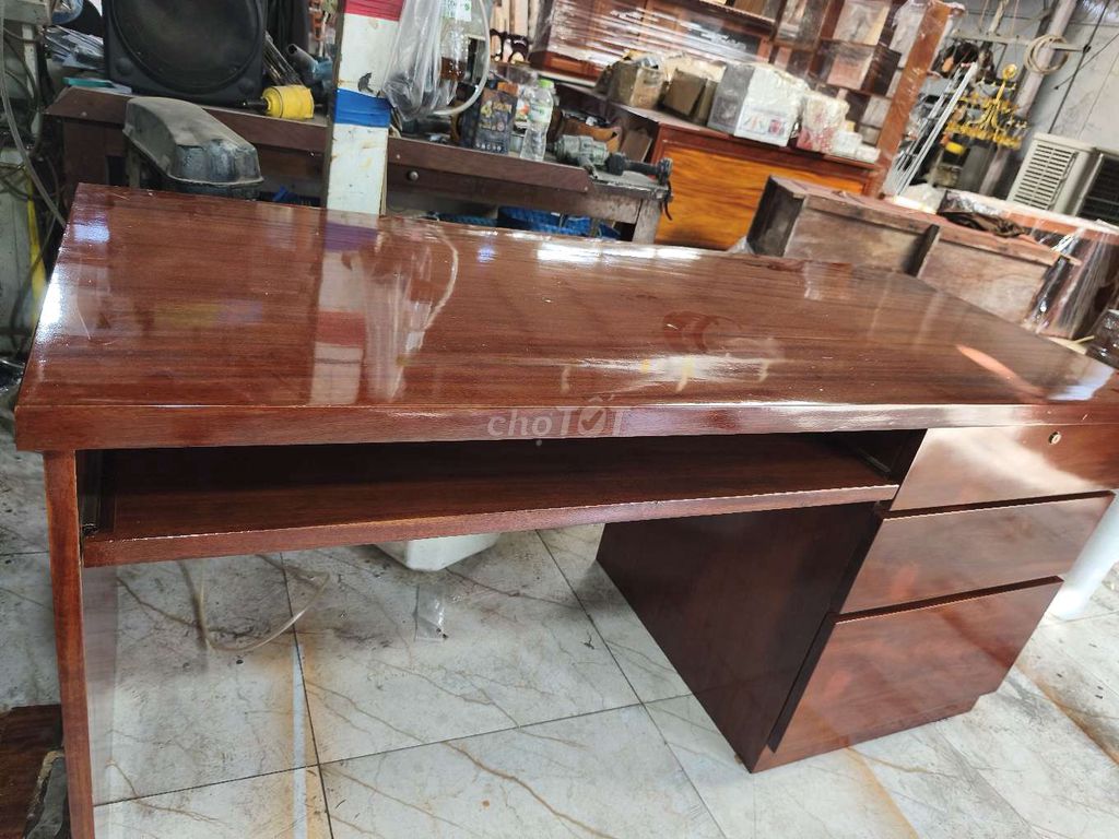 thanh lý bàn làm việc ,kệ tivi. Mua bán Tủ, kệ gia đình tại Thành phố Biên Hòa Đồng Nai được đăng bởi Hạnh hình 1