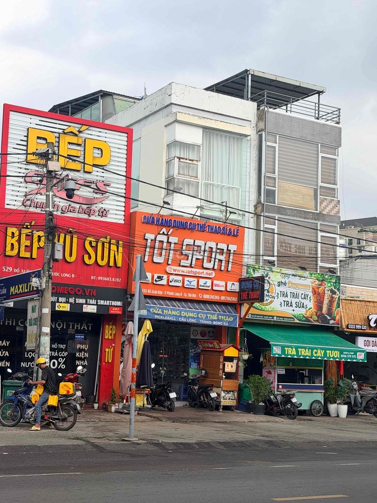 MẶT TIỀN ĐỖ XUÂN HỢP VỊ TRÍ ĐÔNG ĐÚC TẤP NẬP