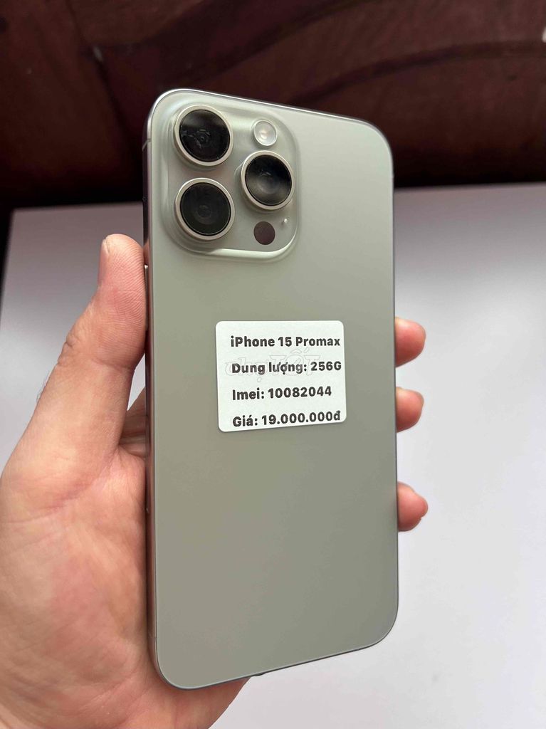 iPhone15ProMax256GB titan tự nhiên đẹp chuẩn zin. Mua bán Điện thoại tại Thành phố Buôn Ma Thuột Đắk Lắk được đăng bởi Nguyễn Hoàng hình 1