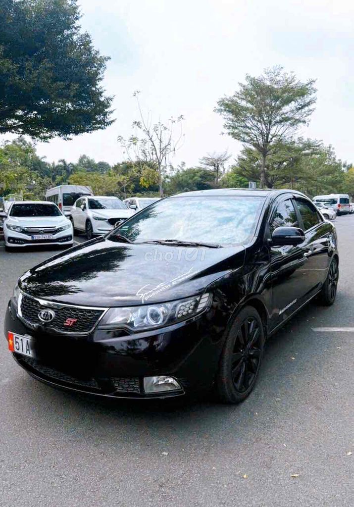 Cần bán chính chủ xe Kia Cerato 2011