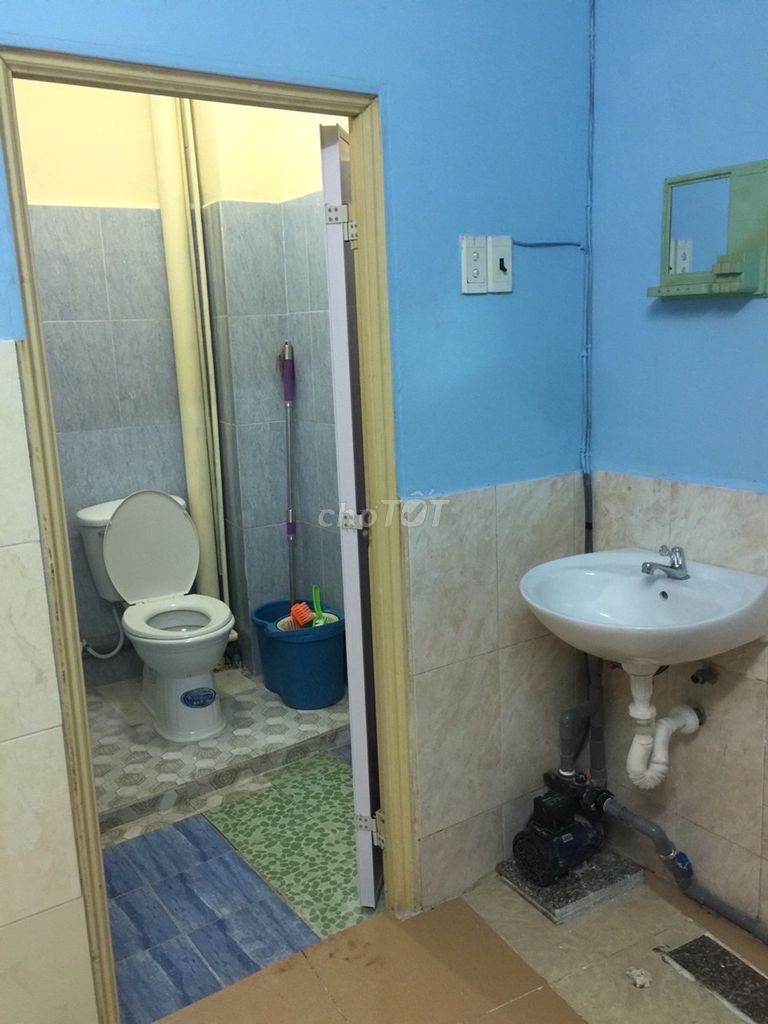 3-этажный дом, район 6, въезд для авто, ул. Кинь Дыонг Вунг, 60 м², 5 млрд