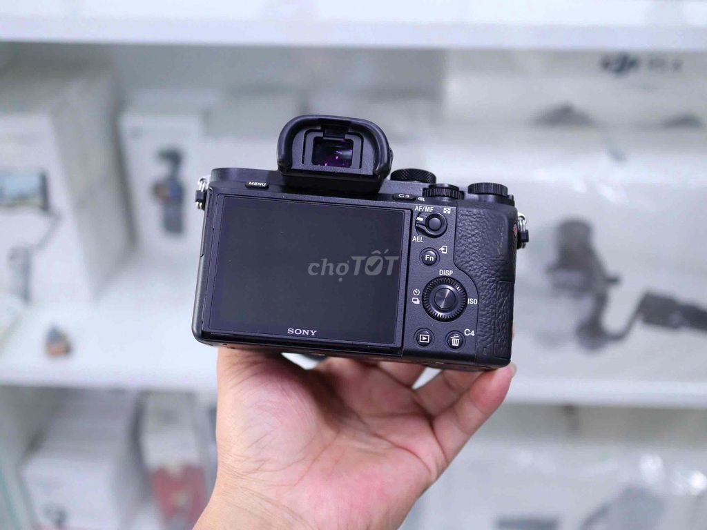 Bán Sony A7mark II +Sony CZ 55f1.8 ZA Máy ,lens. Mua bán Máy ảnh, Máy quay tại Thành phố Thủ Dầu Một Bình Dương được đăng bởi Chinh Lee hình 1