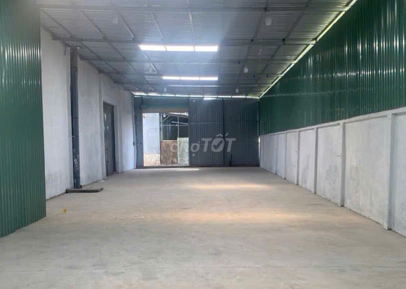 Cho thuê mặt bằng kho bãi Quận 7 DT 300m2 giá chỉ 21tr