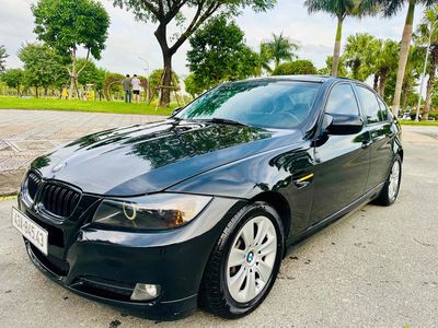 BMW 325i nhập khẩu tự động. Mua bán Ô tô tại Quận Cẩm Lệ Đà Nẵng được đăng bởi Nguyen thanh