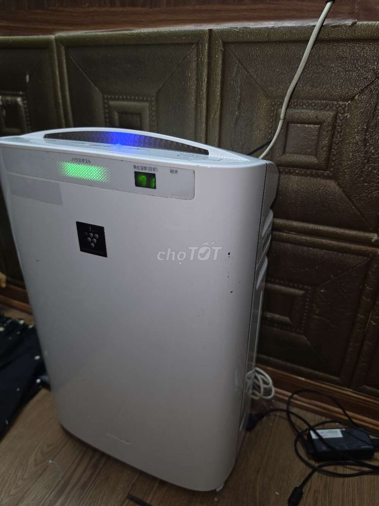 Máy lọc không khí Sharp Trắng. Mua bán Nội thất, đồ gia dụng khác tại Quận Ba Đình Hà Nội được đăng bởi Hương Liên hình 1