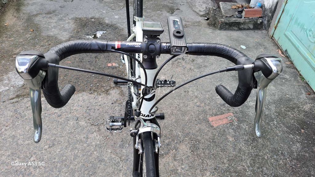 Xe đạp đua Giant Road Giant khung nhôm. Mua bán Xe đạp tại Thành phố Biên Hòa Đồng Nai được đăng bởi  Hoa Nam hình 3