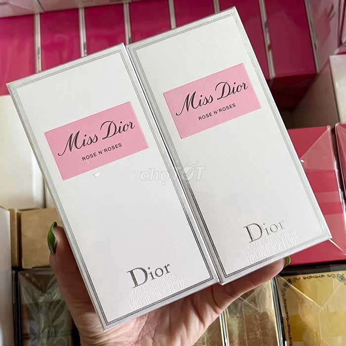 Mình có lọ dior rose n rose chính hãng còn 90ml