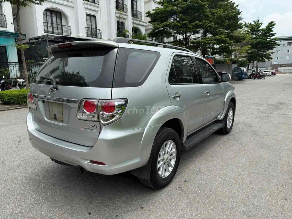 Toyota Fortuner 2013  bản 2.7V 4x2 AT xe đẹp. Mua bán Ô tô tại Quận Hoàng Mai Hà Nội được đăng bởi tran duc khien hình 3