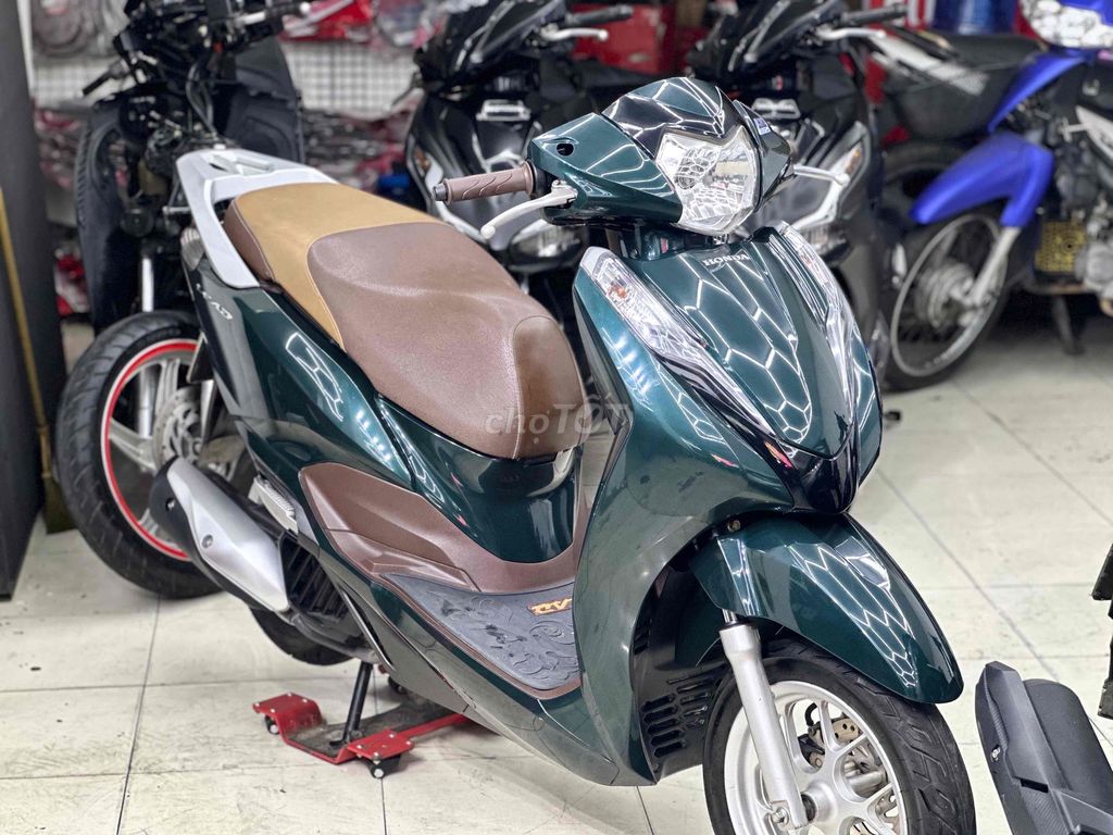 Honda Lead 2018 Зеленый мох 28 000 км