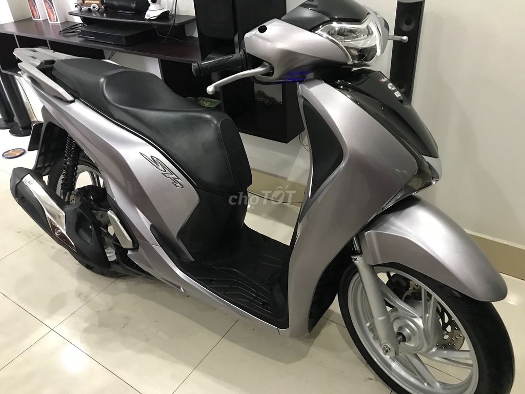 0942627262 - Honda SH 125. 2017. Xe rất đẹp