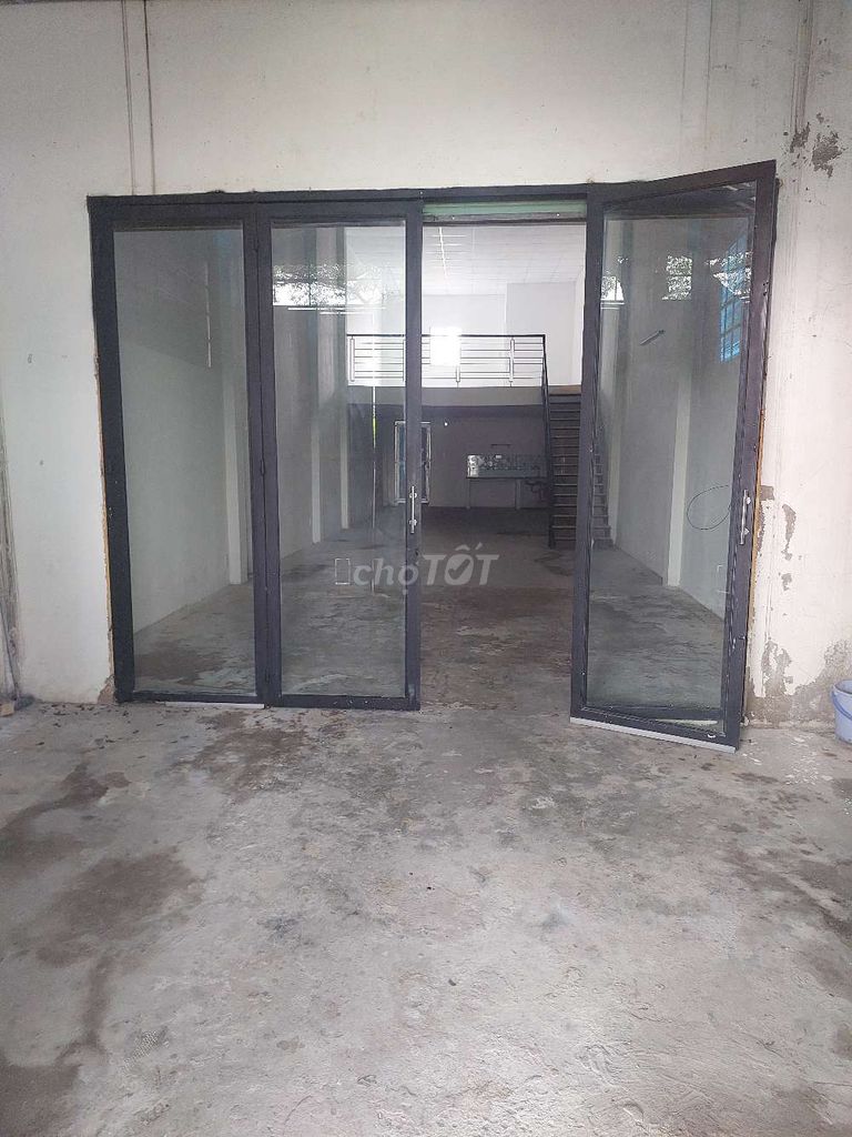 Cho thuê kho vườn lài 125m2 10tr hẻm xe tải