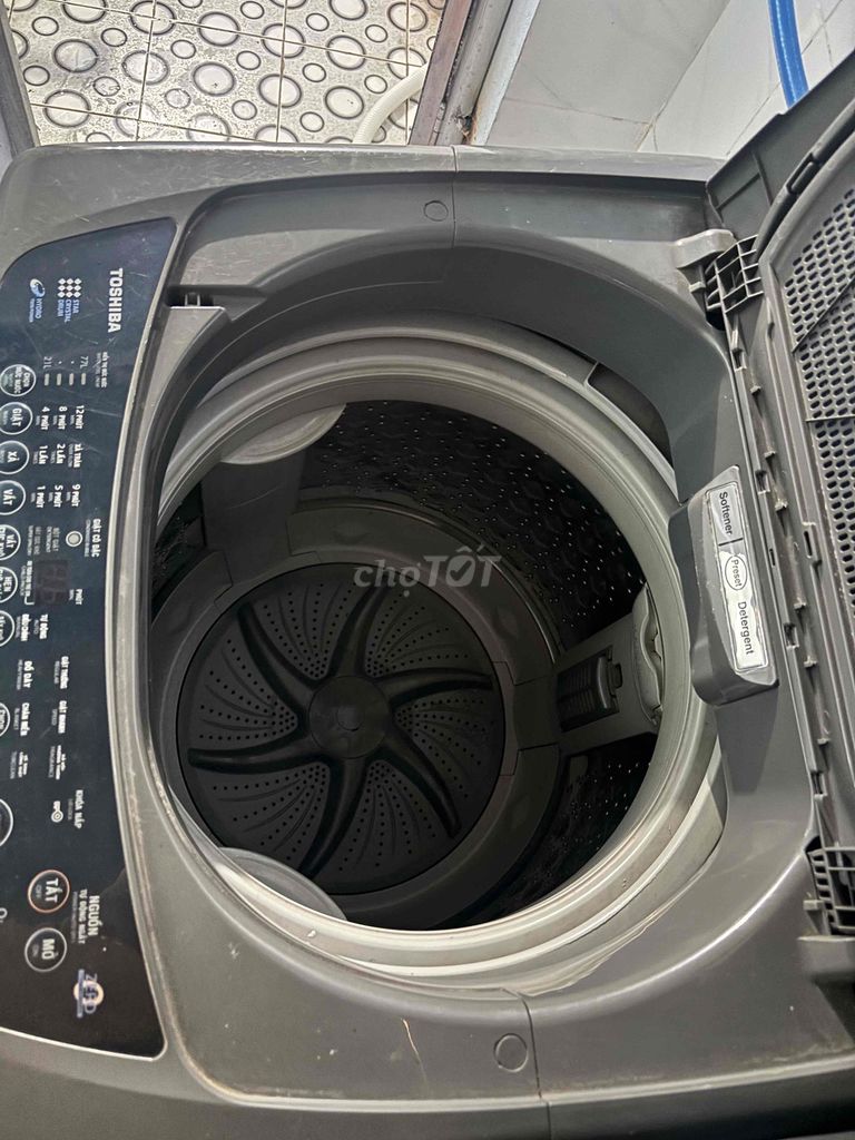 Máy giặt Toshiba 9kg cửa trên. Mua bán Máy giặt tại Huyện Đức Hòa Long An được đăng bởi Lậpt hình 1