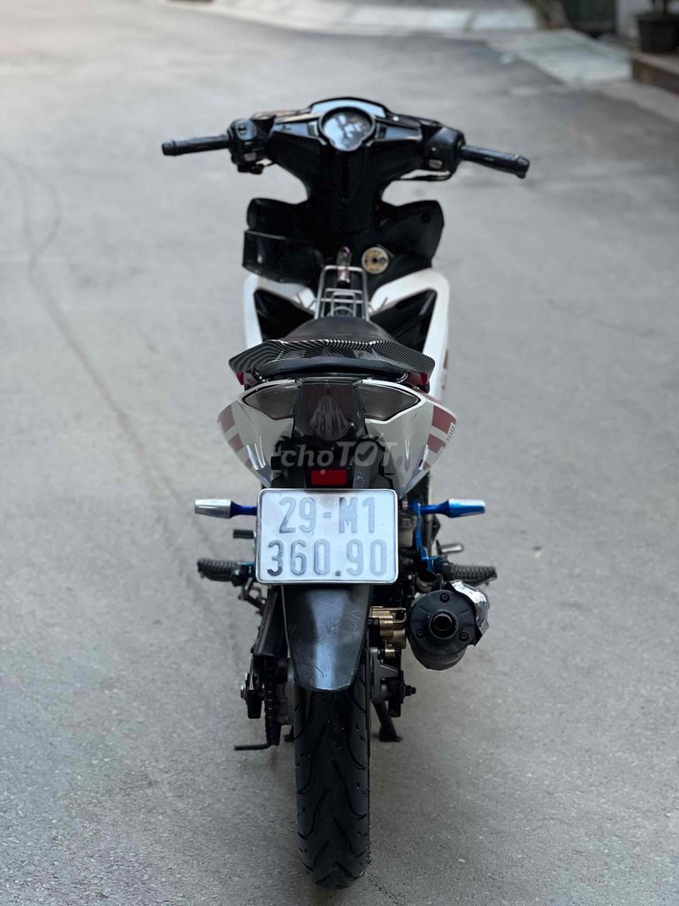 Exciter 135 đời chót 2014. hỗ trợ góp và sang tên. Mua bán Xe máy tại Quận Cầu Giấy Hà Nội được đăng bởi Xe Máy Đoàn Văn Cam Kết Đúng Ảnh Đúng Biển Đúng Giá Trị hình 5