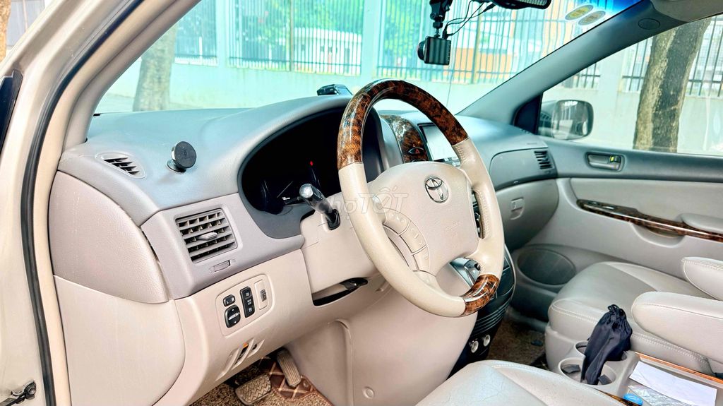 Toyota Sienna 3.5 V6 Nhập Mỹ. Mua bán Ô tô tại Quận Hoàng Mai Hà Nội được đăng bởi Phạm quang đồng hình 13