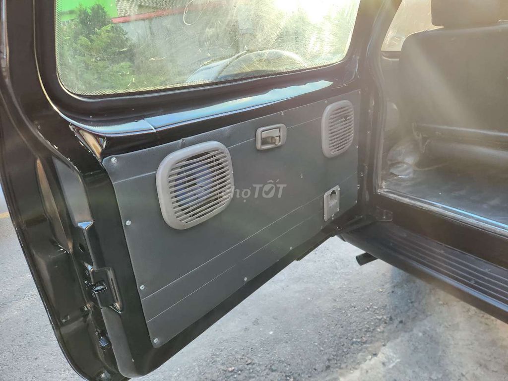 Isuzu Hi.Lander 2004 Số sàn Đen. Mua bán Ô tô tại Huyện Chợ Gạo Tiền Giang được đăng bởi Trần Huỳnh ÔtÔ cũ Tiền Giang hình 13