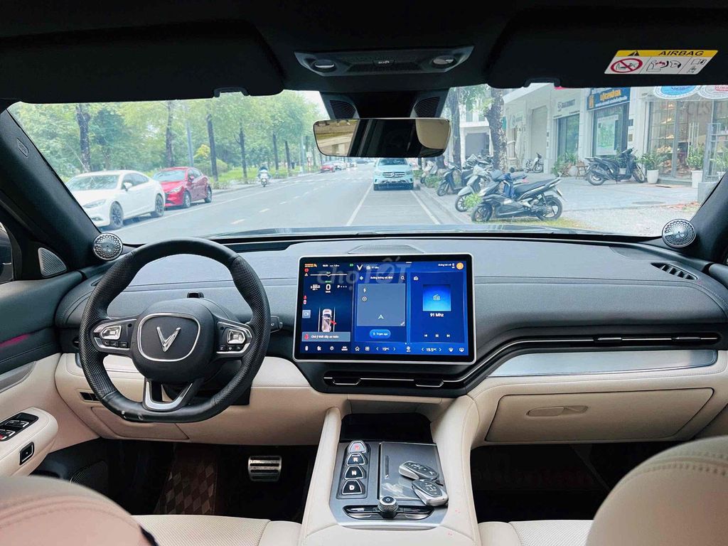 Vinfast VF9 Plus 2023 Xám Thuê Pin Tiên Phong. Mua bán Ô tô tại Quận Thanh Xuân Hà Nội được đăng bởi Cường Auto 266 hình 9